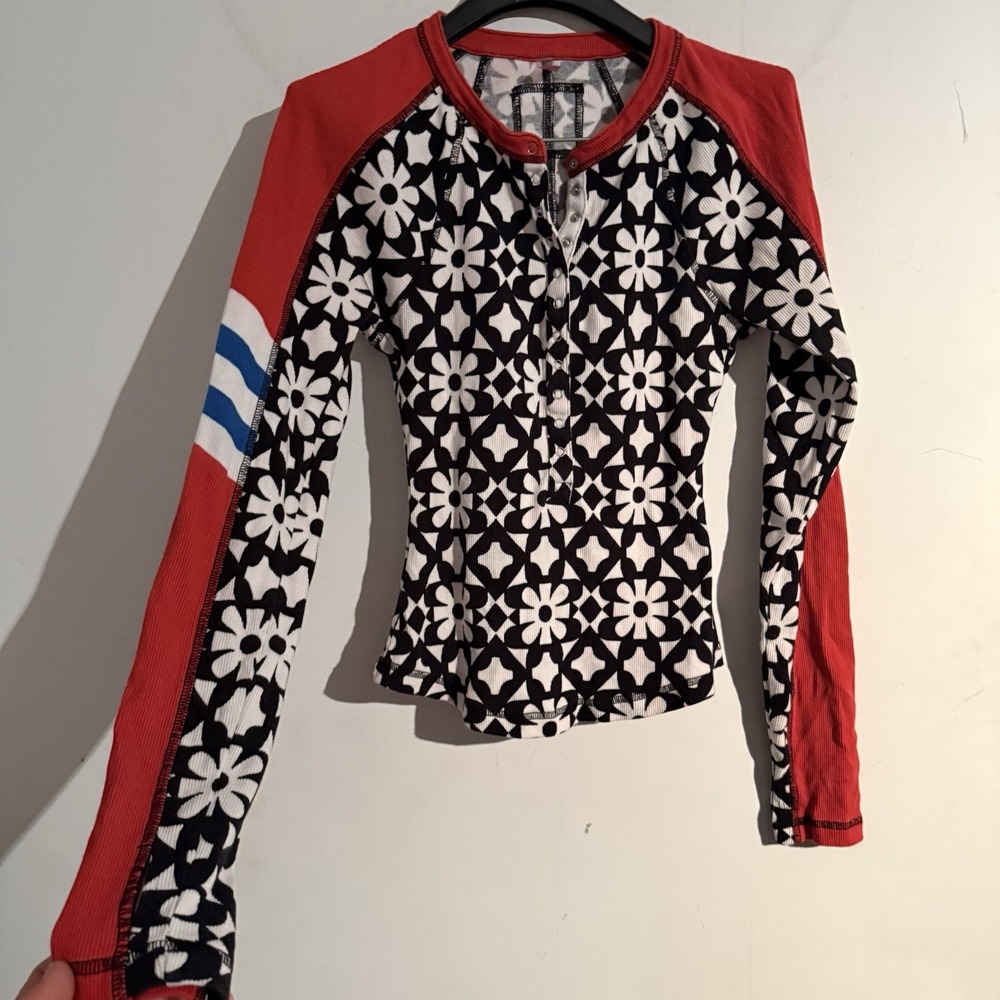 FP Movement Women's Kick Off Printed Layer Top Aspen Onyx Size Small